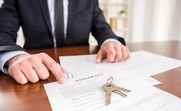What Does an Escrow Agent Do?