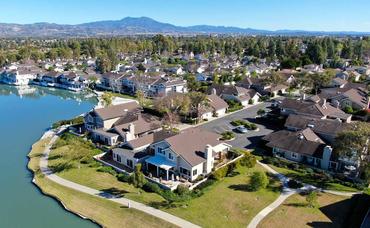 Exploring the Benefits of Moving into a Neighborhood with an HOA