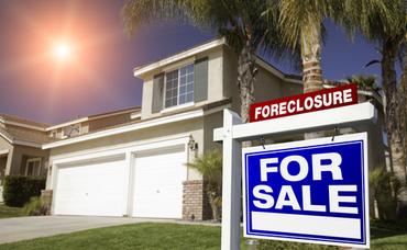 Should I Buy a Foreclosed House?