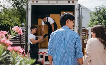 Essential Tips for Hiring a Long-Distance Mover