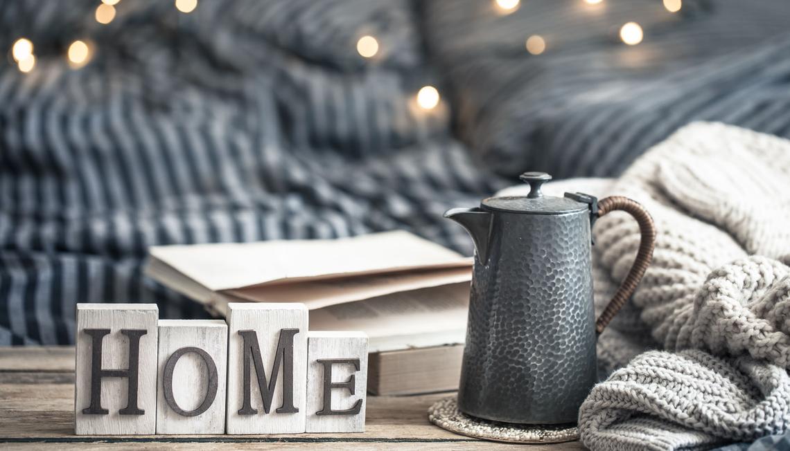 5 Ways to Quickly Cozy Up Your Home