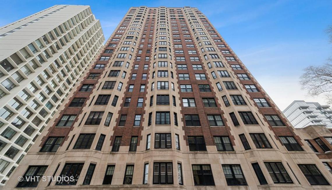 Just Listed: 421 W Melrose Street # 10C-9C, Chicago