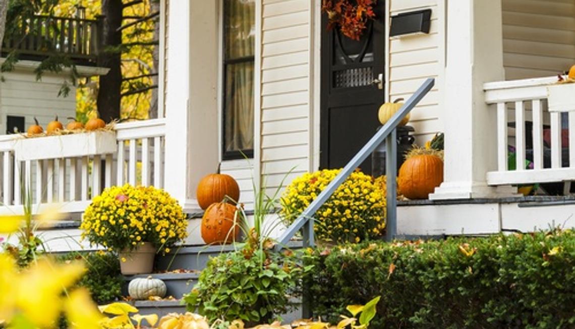 Boosting Your Fall Curb Appeal