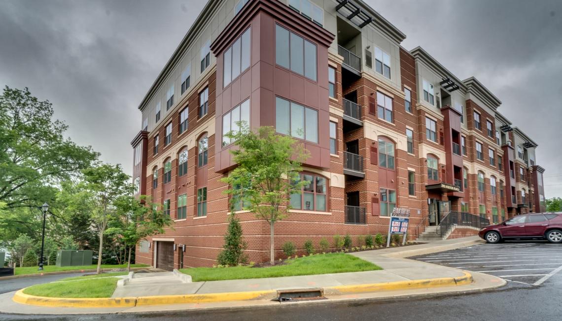 3985 Norton Place #406, Fairfax, VA 22030