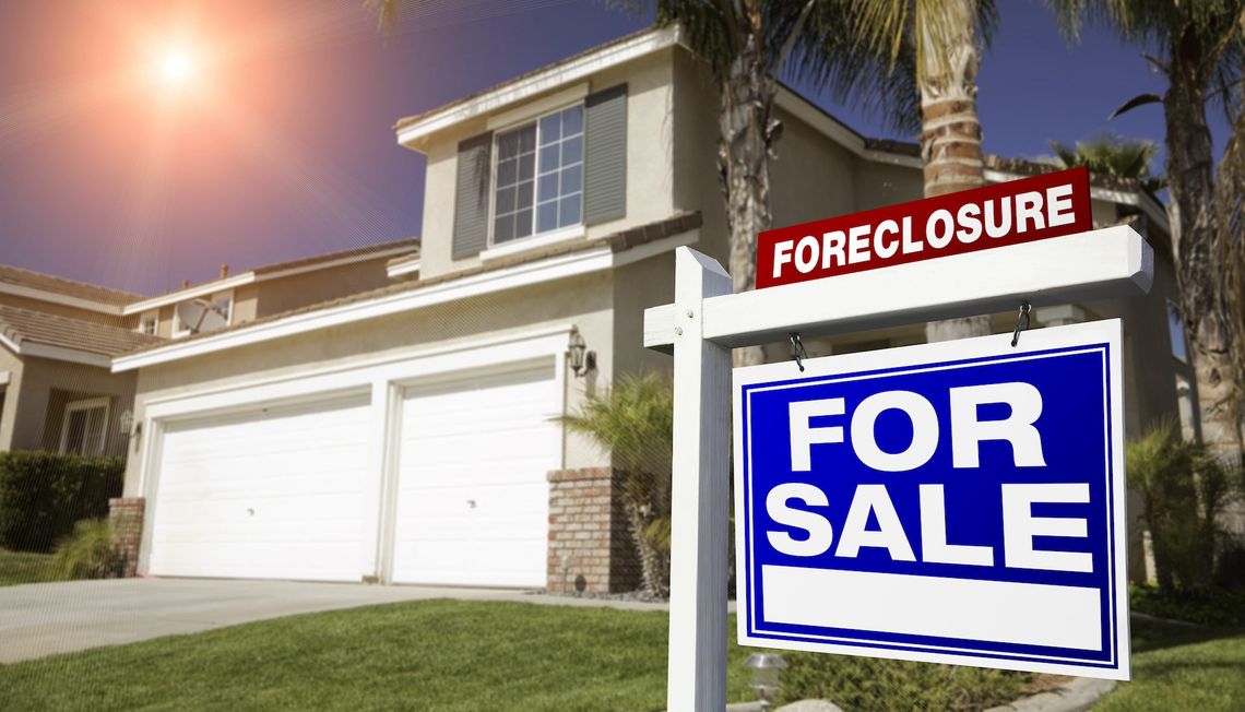 Your Comprehensive Guide to Buying Foreclosures