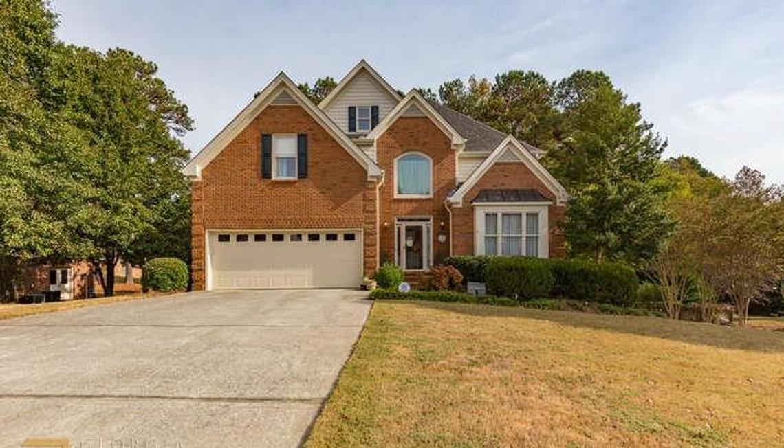 SOLD: 2900 Manor Brook Ct, Snellville