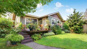 Easy Summer Curb Appeal Ideas