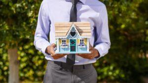 7 Reasons to Use a Realtor for Selling Homes in Corona