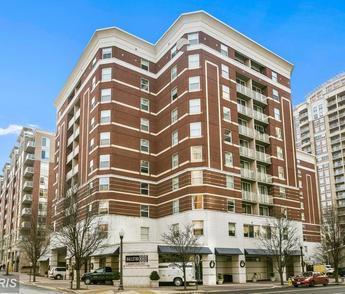 Ballston 880 Condo