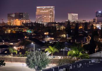 Neighborhood Spotlight: Costa Mesa, CA