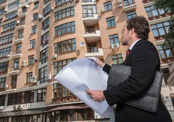 What Entrepreneurs Can Learn From Real Estate Developers