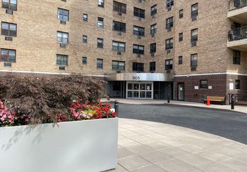 Just Sold: 505 Central Park Avenue Unit: 627, White Plains