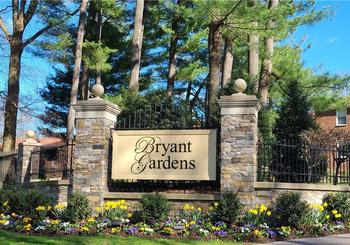 Just Listed: 4 Bryant Crescent Unit: 2-J, White Plains