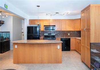 Just Listed: 49 Manchester Road Unit: 2nd Fl, Eastchester