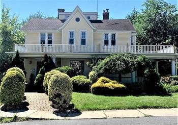 Just Listed: 158 Sutton Manor Road, New Rochelle