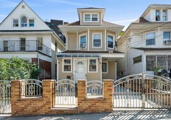 Just Listed: 2698 Heath Avenue, Bronx