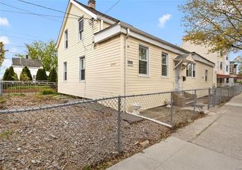 Just Listed: 3999 Barnes Avenue, Bronx