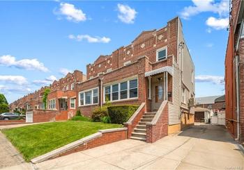 Just Sold: 2302 Laconia Avenue, Bronx