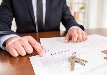 What Does an Escrow Agent Do?