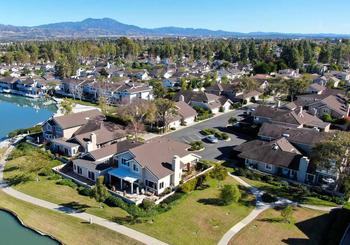Exploring the Benefits of Moving into a Neighborhood with an HOA