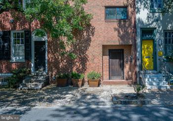 Just Listed: 1035 Lombard St #4, Philadelphia