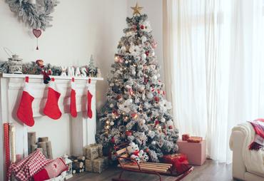 Holiday Decorating for Home Sellers