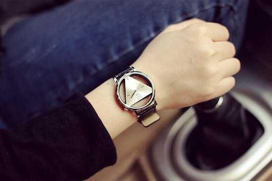 Fashion hollow triangle women quartz watches simple novelty and individualism creative wrist watch black white leather clock