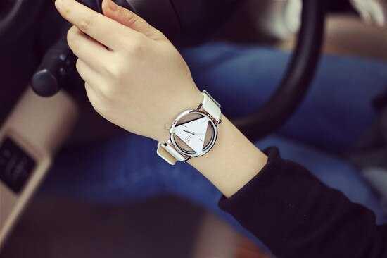 Fashion hollow triangle women quartz watches simple novelty and individualism creative wrist watch black white leather clock