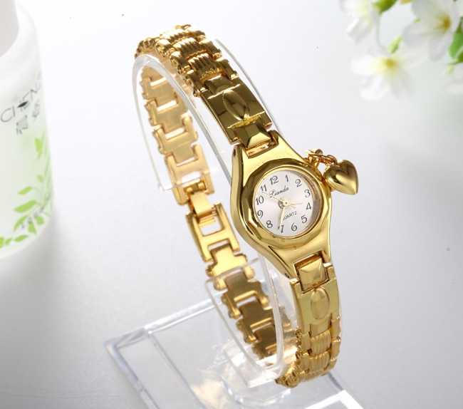 Women Bracelet Watch Mujer Golden Relojes Small Dial Quartz leisure Watch Popular Wristwatch Hour female ladies elegant watches