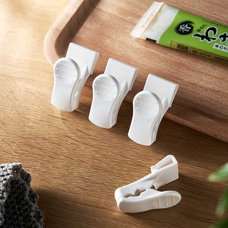 4Pcs Refrigerator Door Organizer Hook Household Sundries Sorting Clip Used to Refrigerator Side Door For Small Objects Container