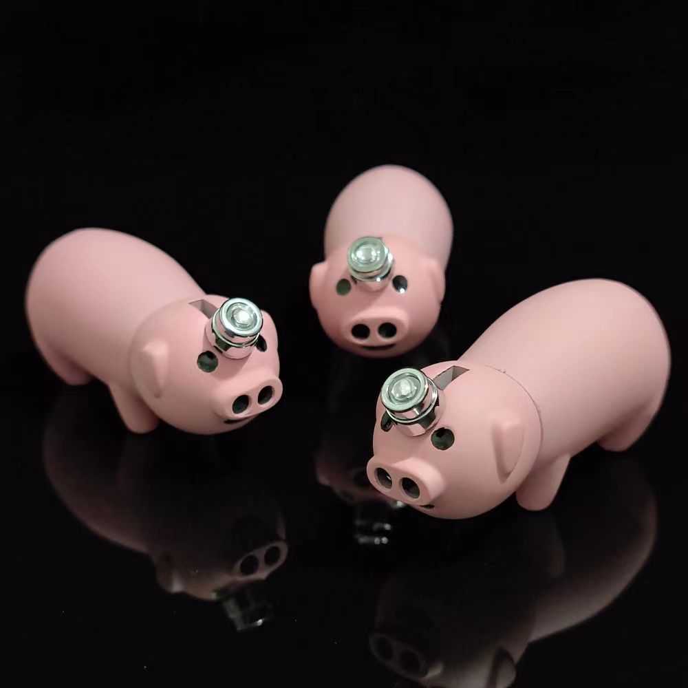 New Unusual Creative Double Fire Lighter Open Fire Inflatable Smiling Face Cute Pig Shape Lighter Gift Cigarette Accessories