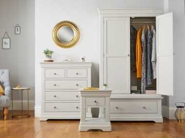 Wardrobes and Chest of Drawers Combined