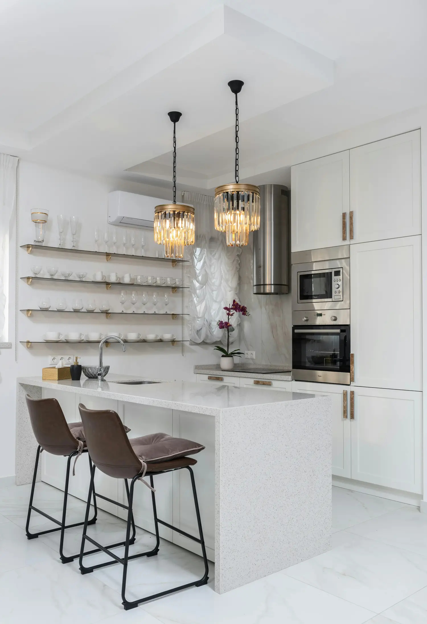 Kitchen image 4