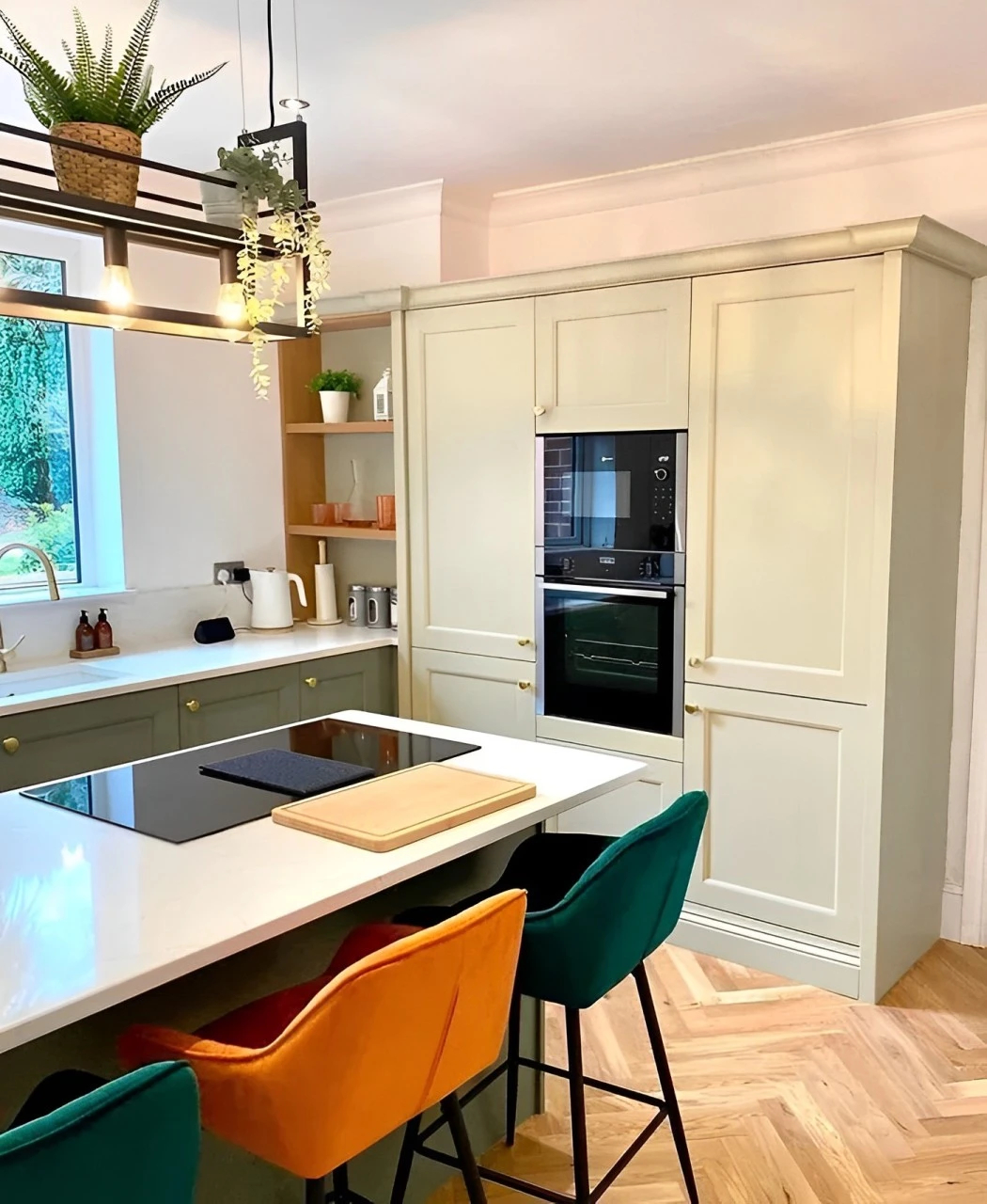 Kitchen image 6