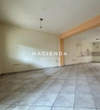 Image 4 of 18