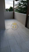 Image 10 of 27