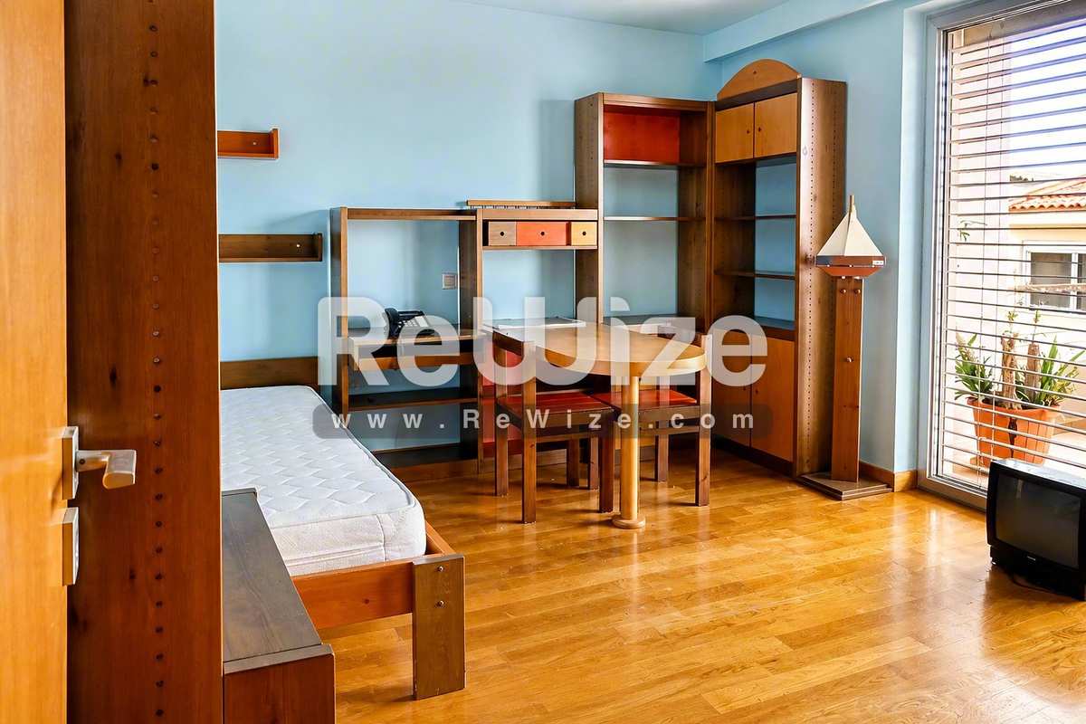 Property thumbnail 4