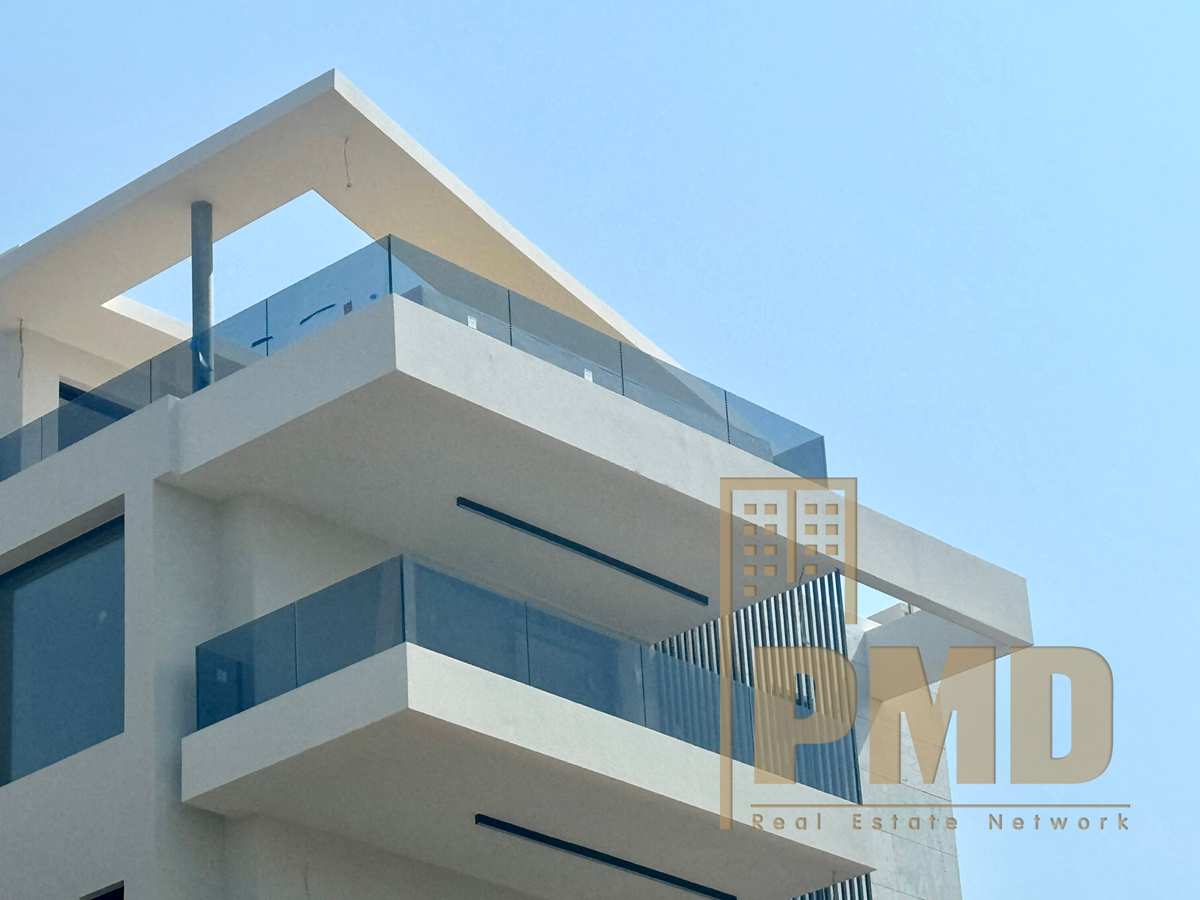 Property thumbnail 2