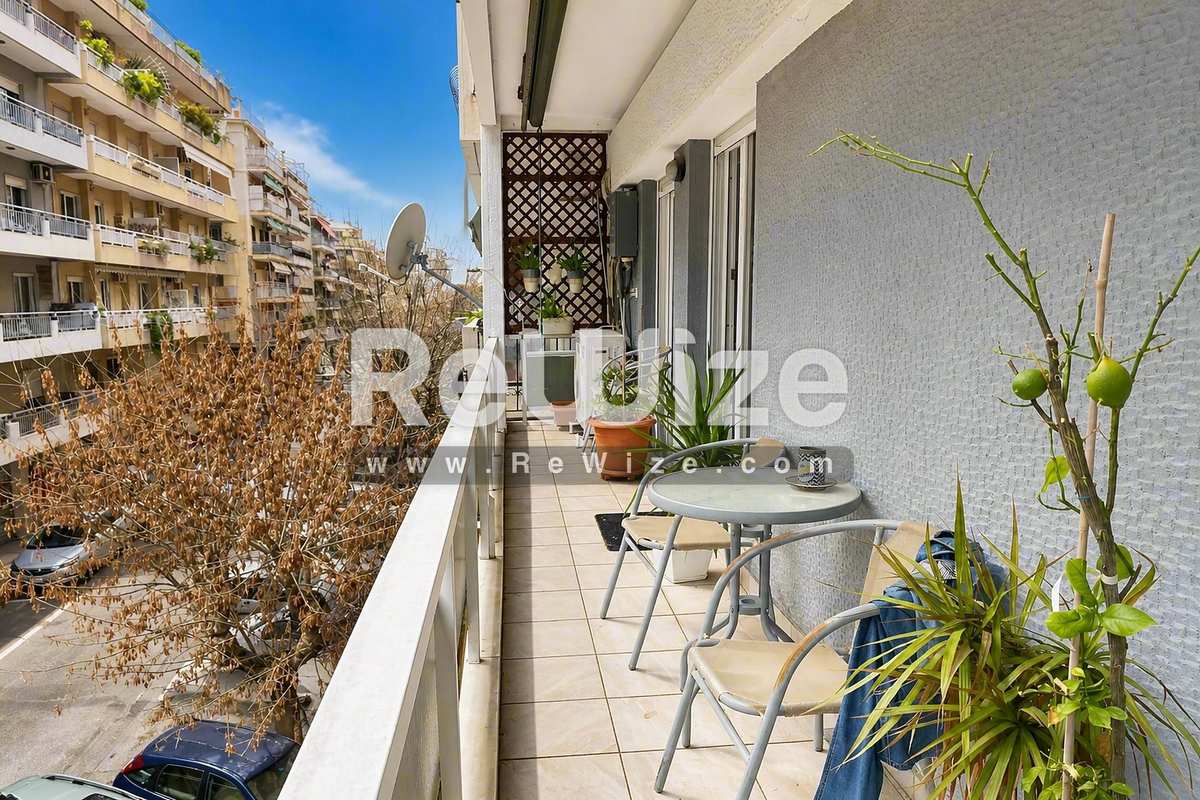 Property thumbnail 3