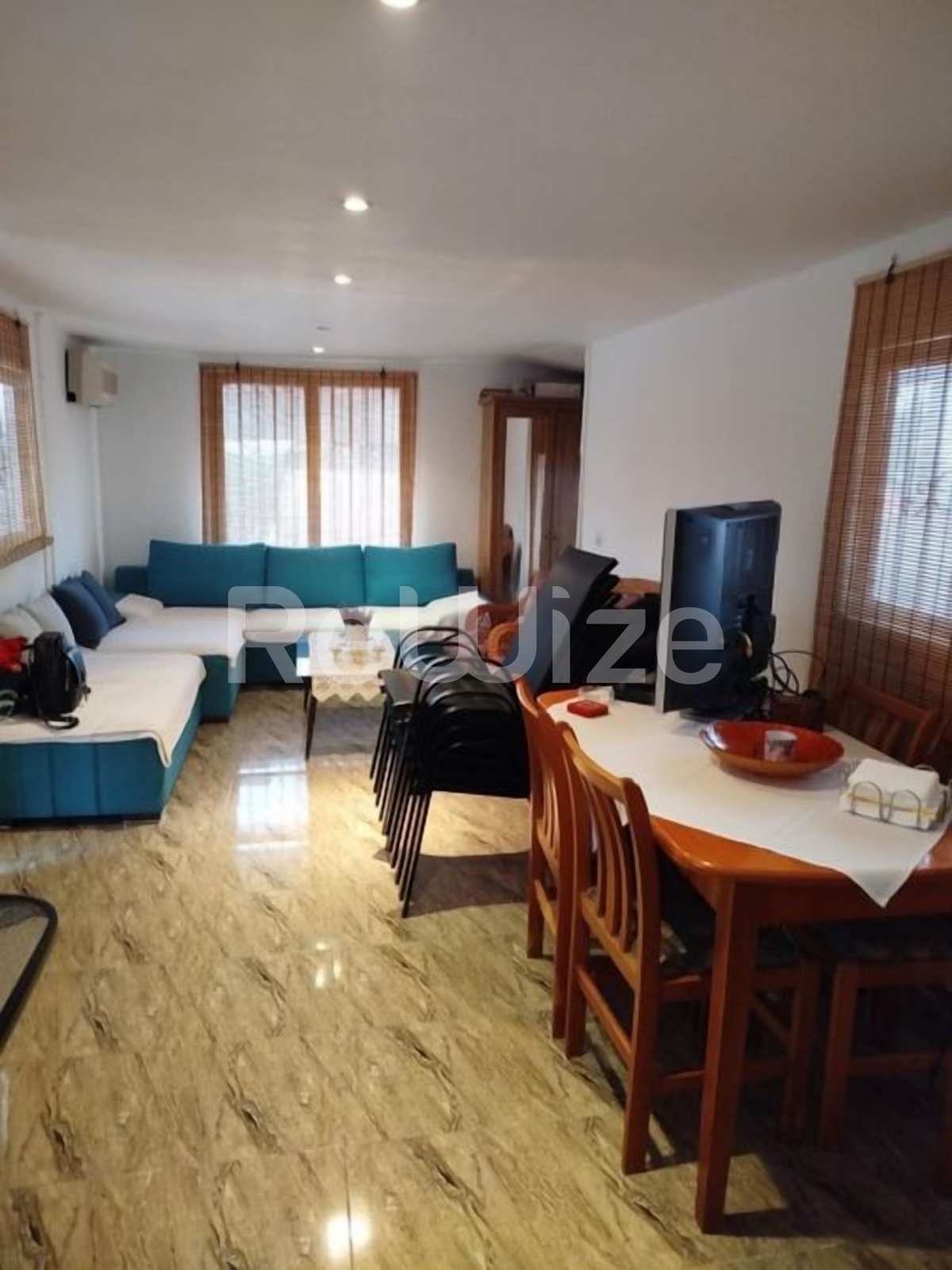 Property thumbnail 3
