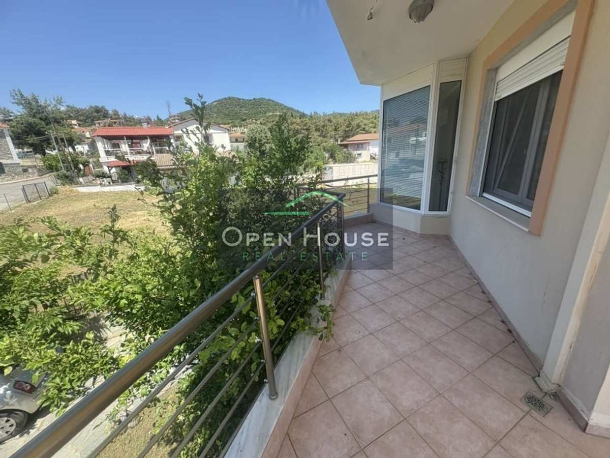 Property thumbnail 3