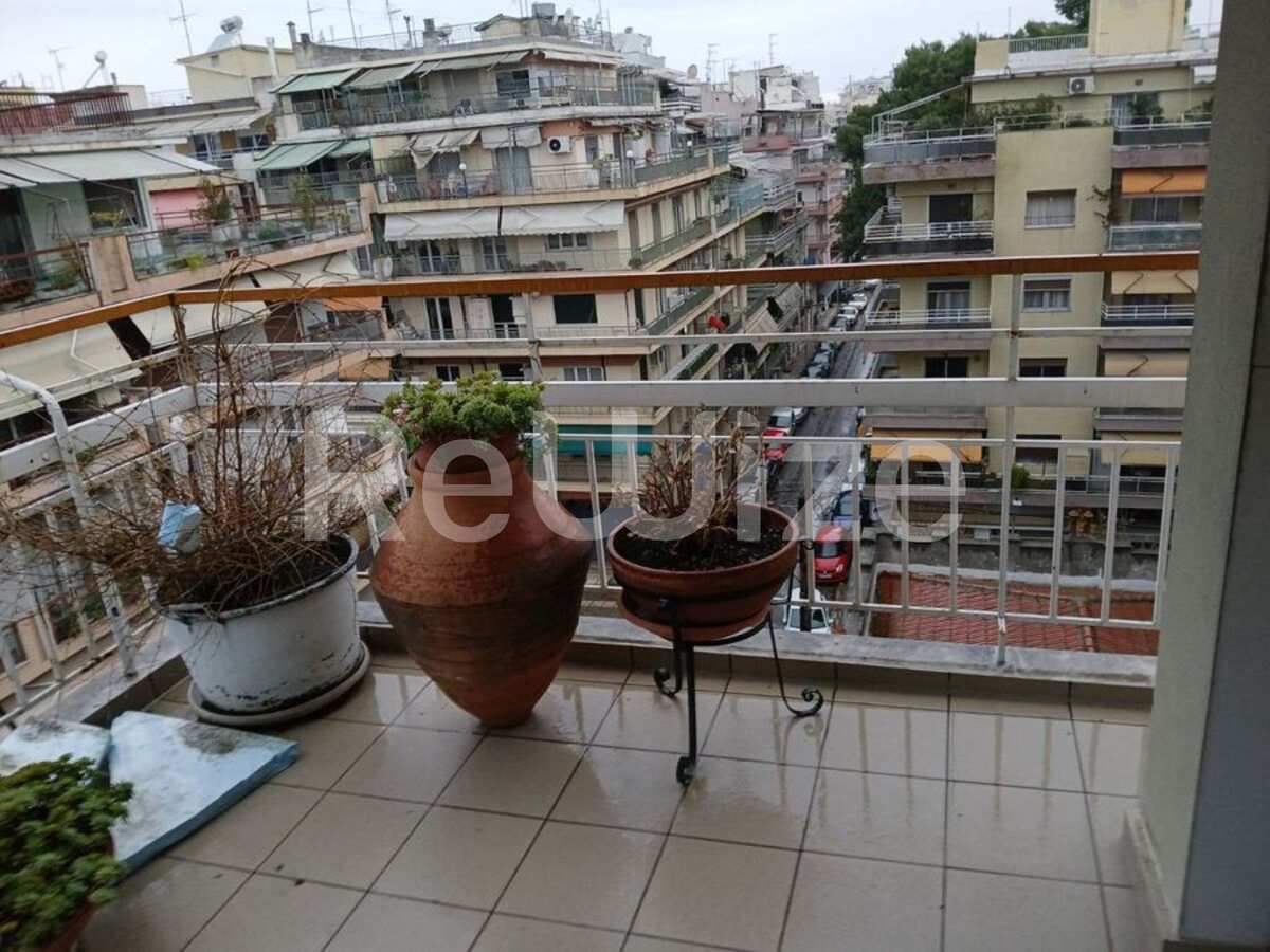 Property thumbnail 2
