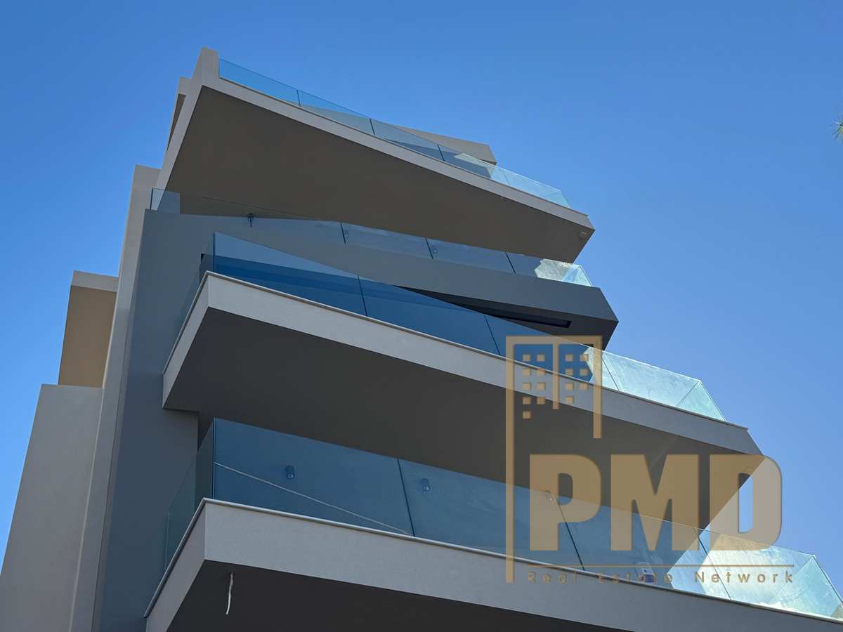 Property thumbnail 2