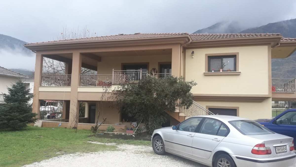 Property thumbnail 3