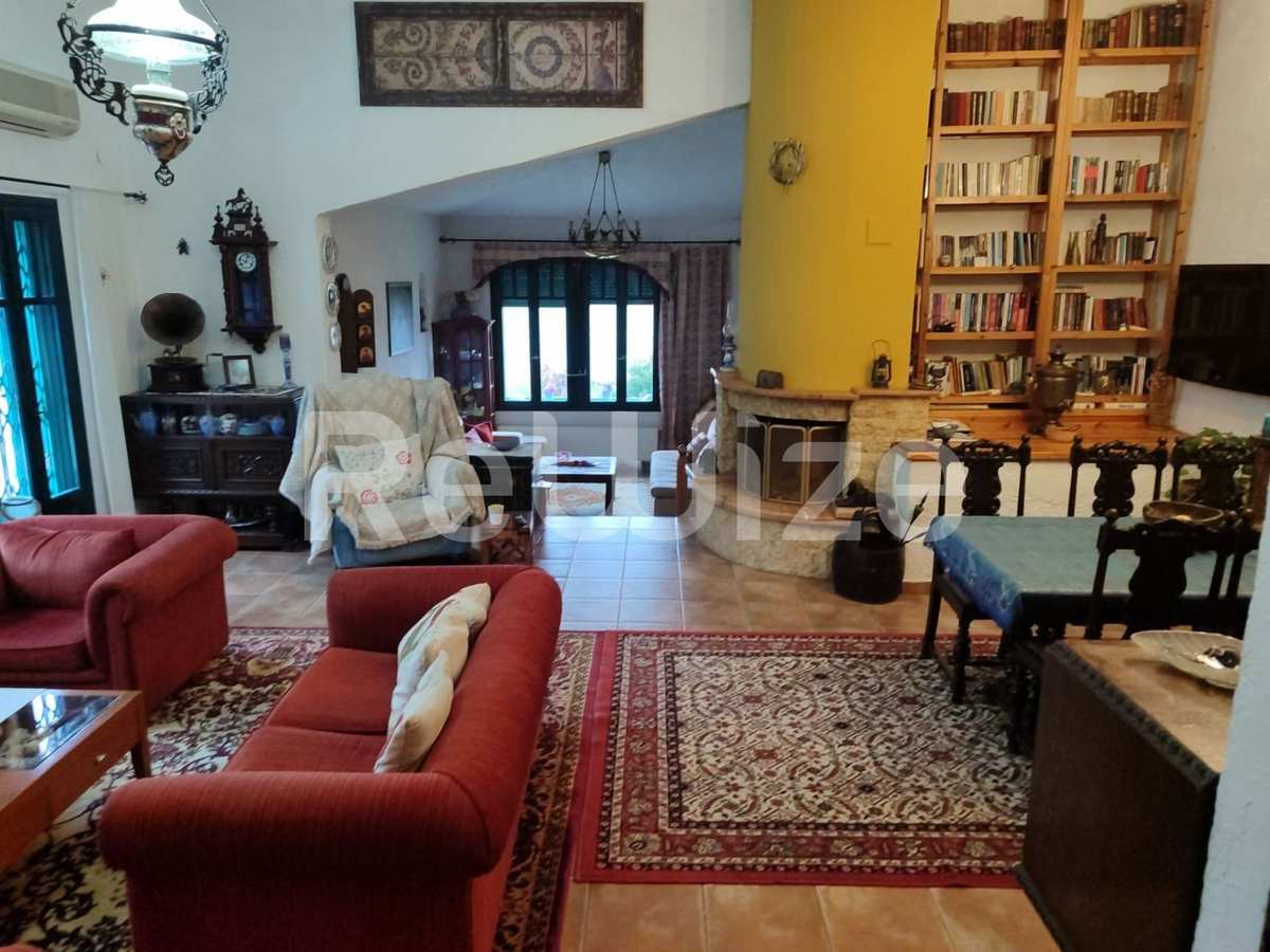Property thumbnail 3