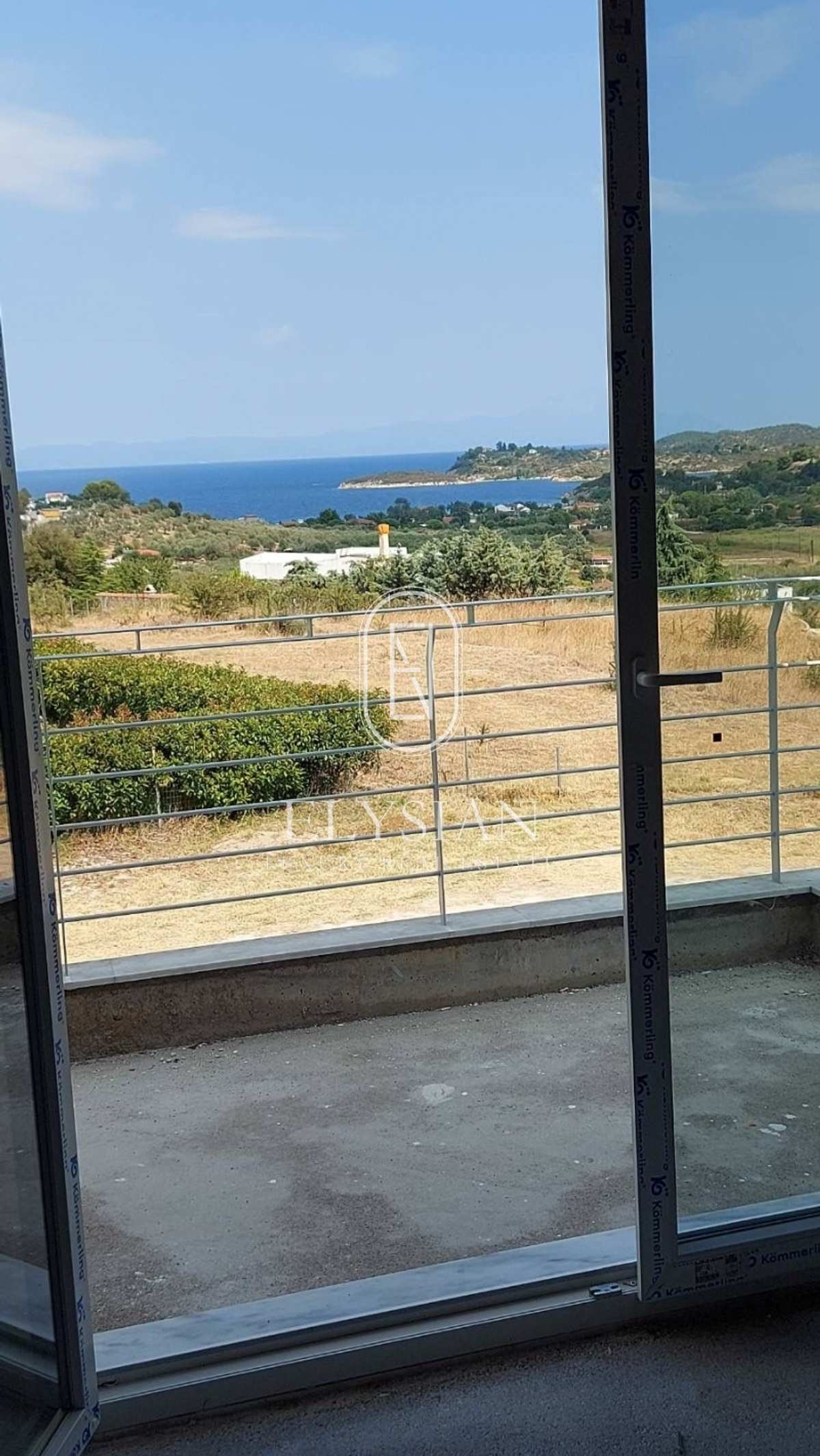 Property thumbnail 3