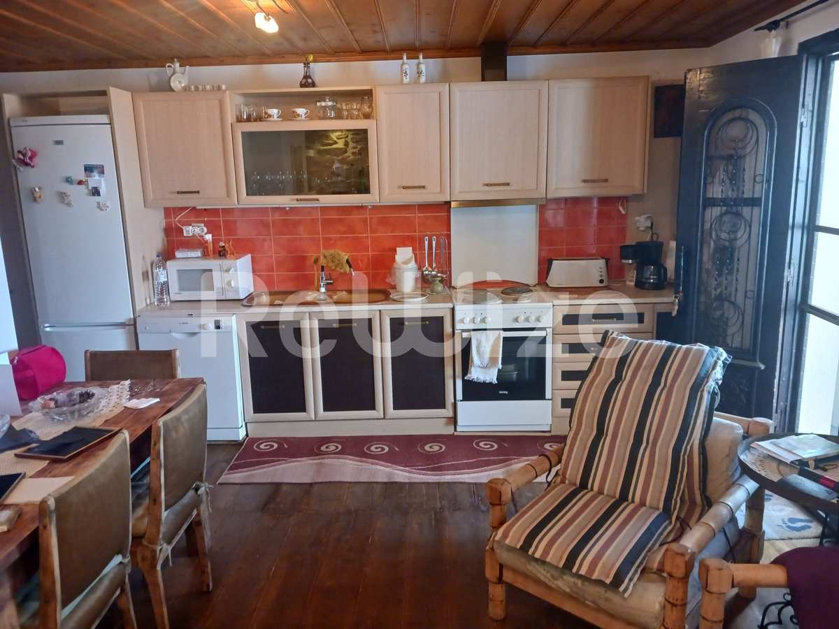 Property thumbnail 3