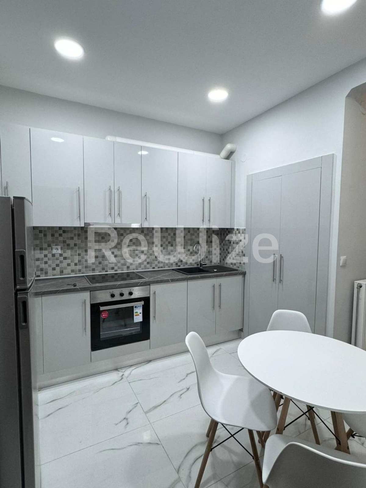 Property thumbnail 4