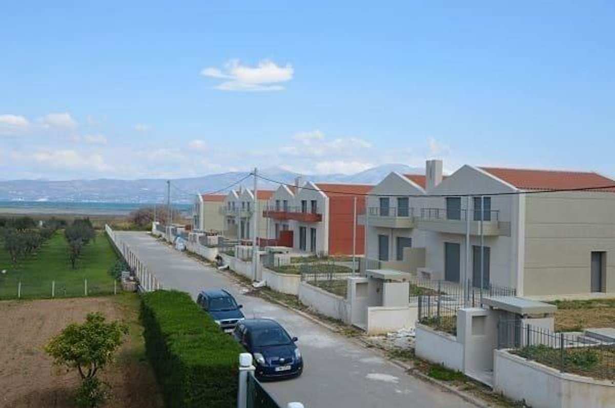 Property thumbnail 2