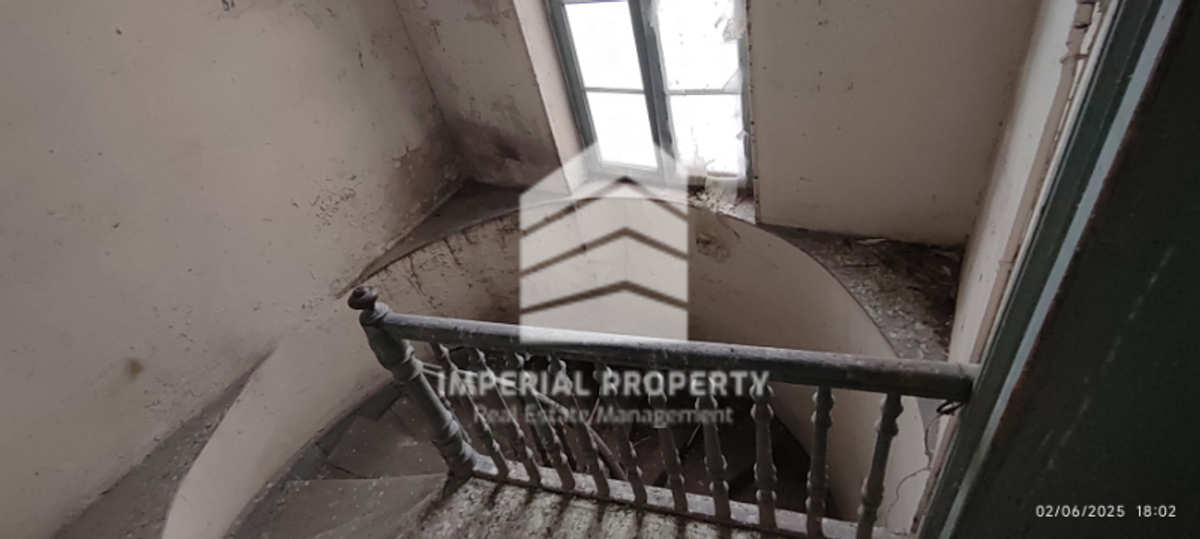 Property thumbnail 2